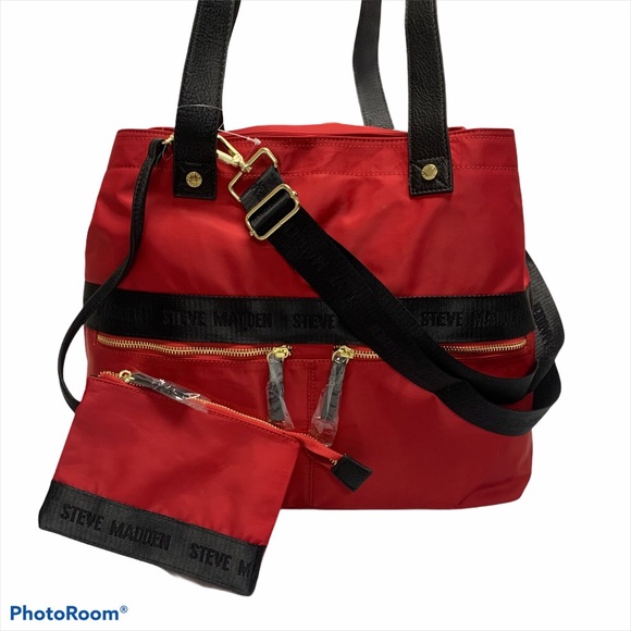 Steve Madden Handbags - Steve Madden red and black duffle/tote bag